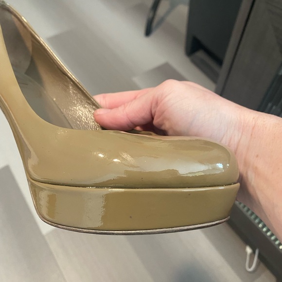 YSL Tan Platform Patent Leather Stiletto High Heels IT 38 8: US - Picture 12 of 16